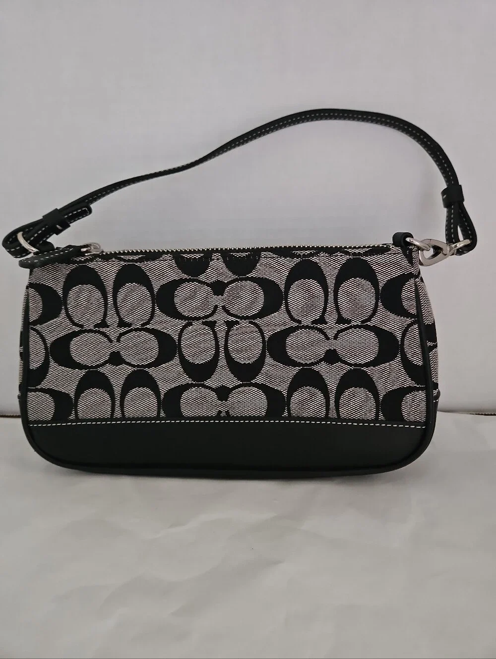 Coach Black Mini Leather Pouch with Zip - Picture 1 of 6